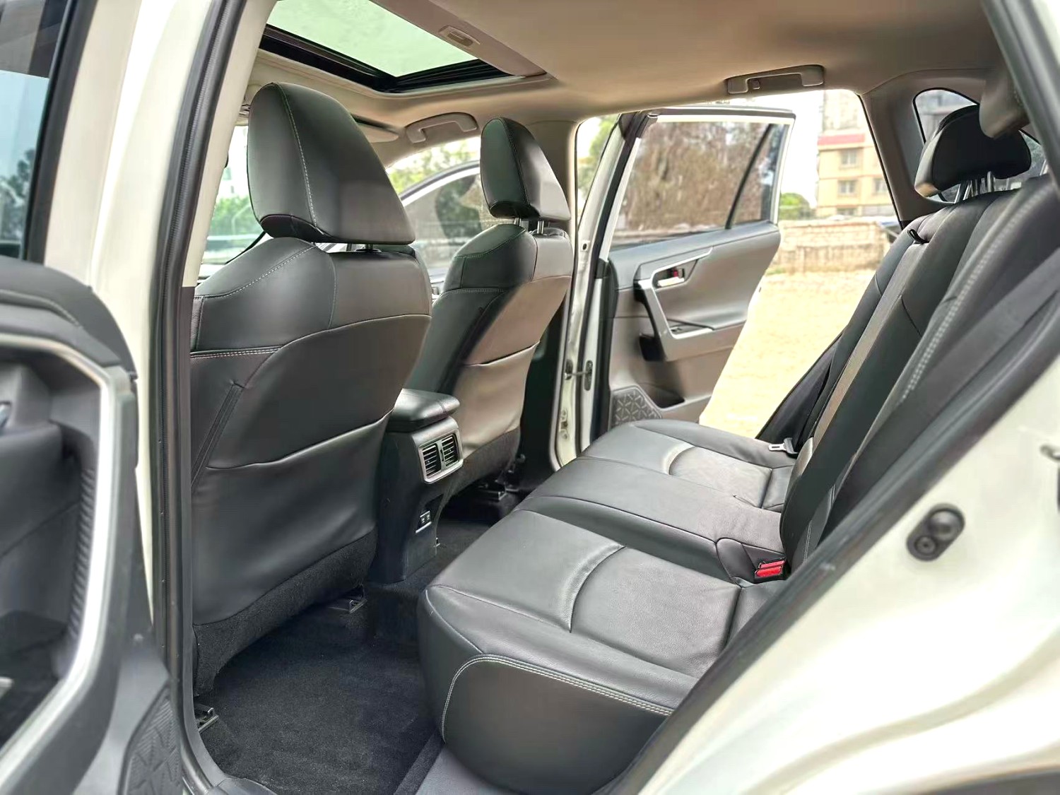 Toyota RAV 4 2.0L CVT 2WD PLUS Version