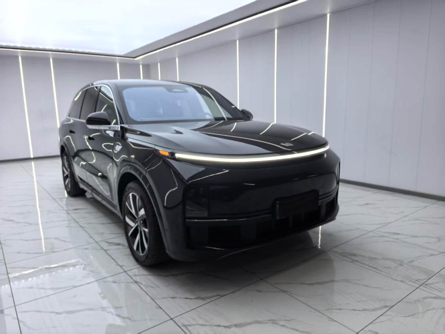 Li Auto L (Liter) 8 Pro
