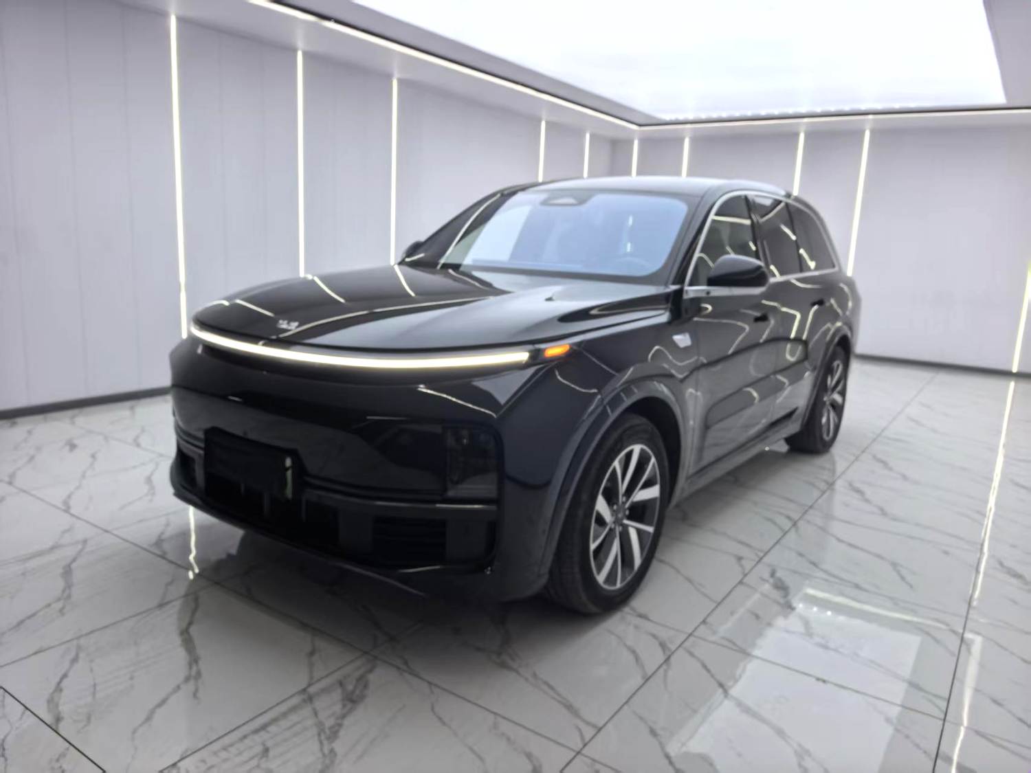 Li Auto L (Liter) 8 Pro