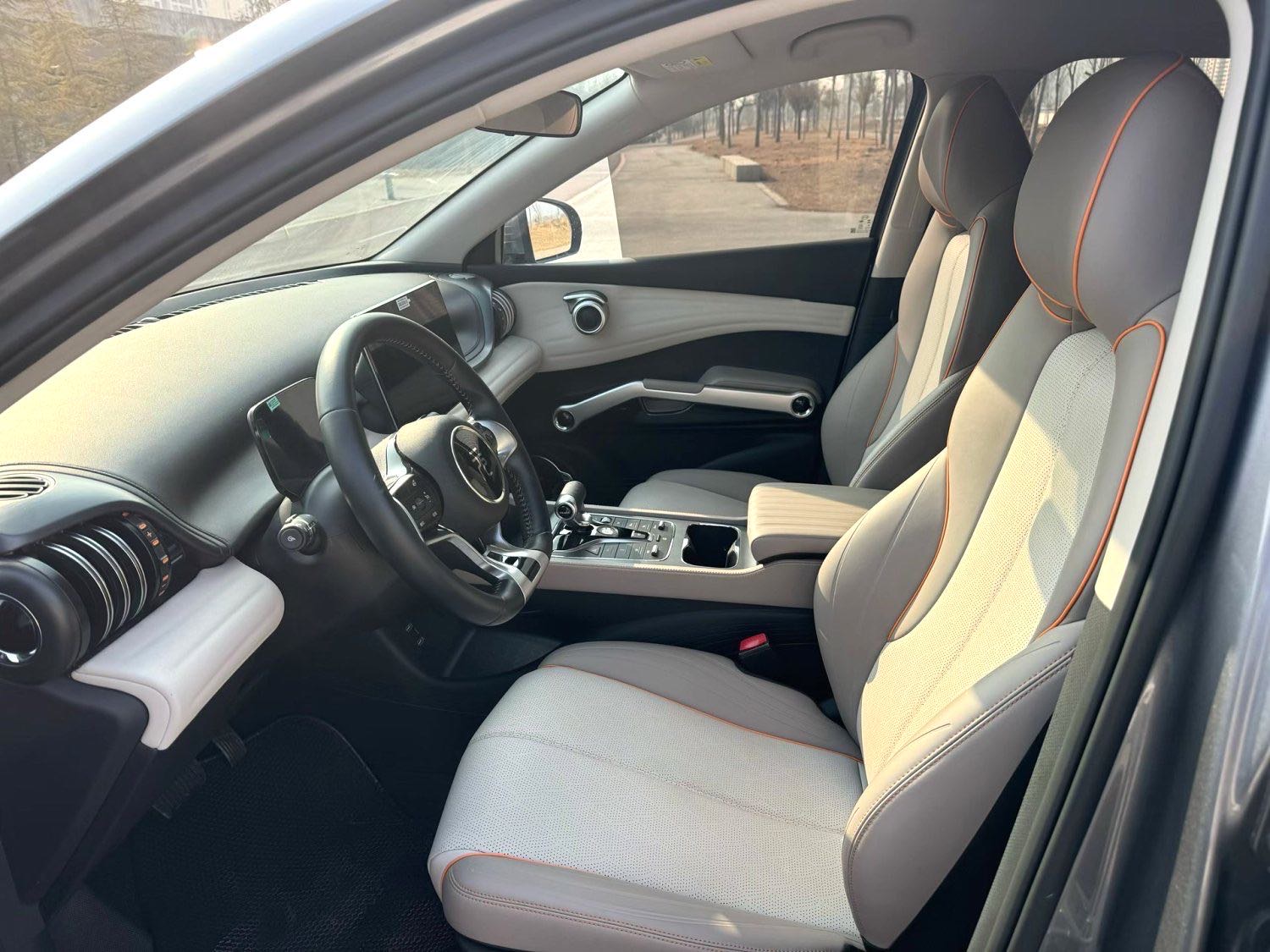 BYD PLUS 430KM