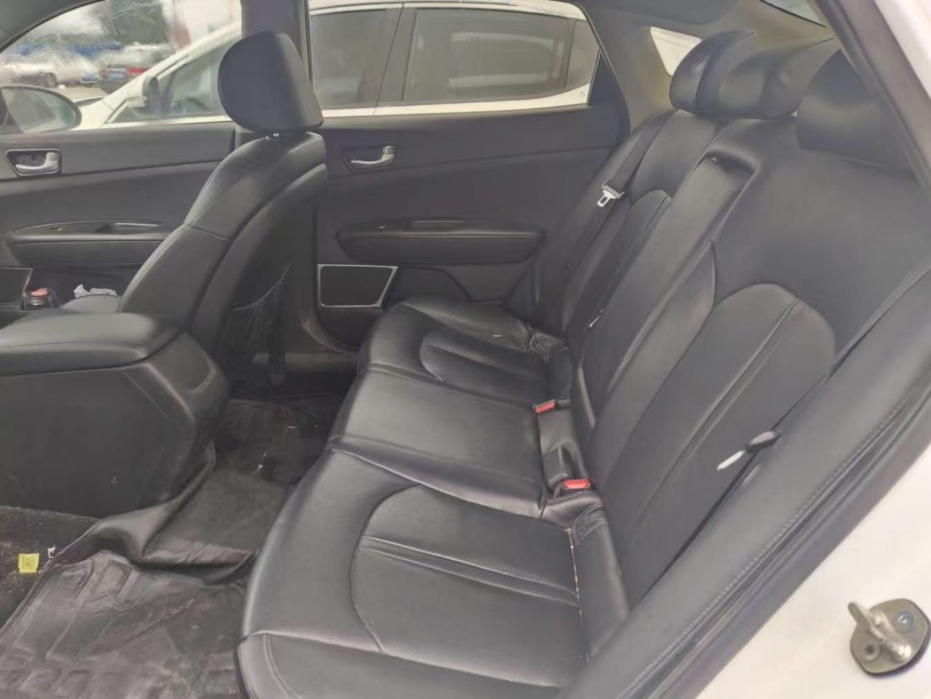 Kia K 5 2.0L Automatic GL