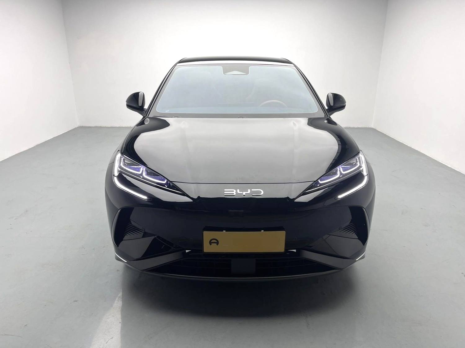 Электромобиль BYD 07 610