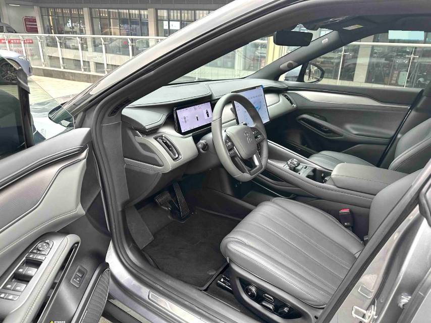 BYD L (Liter) — электромобиль с запасом хода 602 км и полным приводом