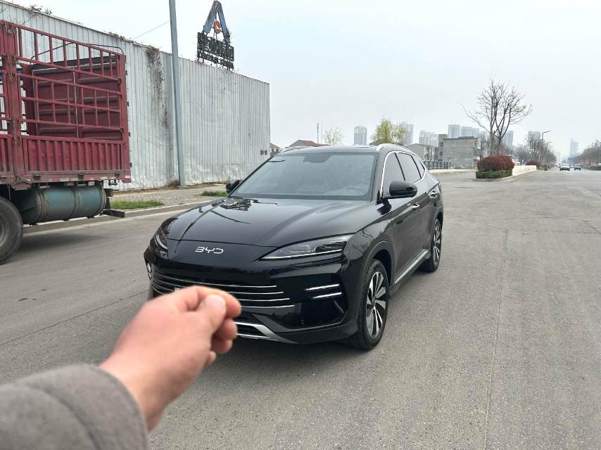 BYD PLUS New Energy DM i 110KM Flagship