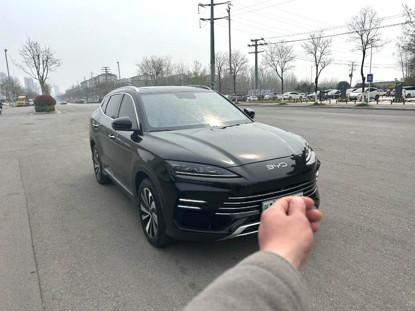 BYD PLUS New Energy DM i 110KM Flagship
