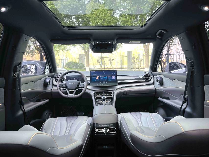 BYD 07 DM i 100KM Premium