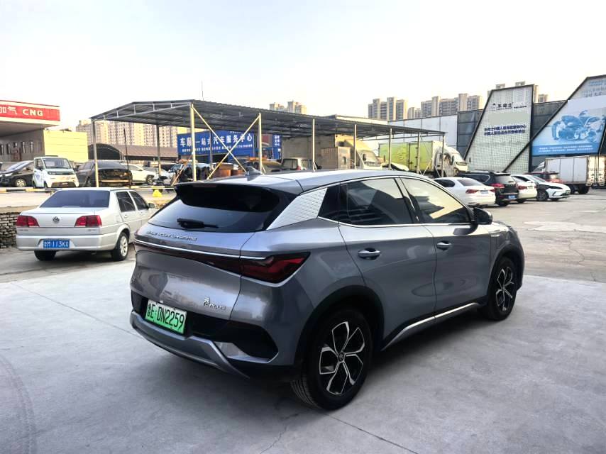 BYD PLUS 510KM