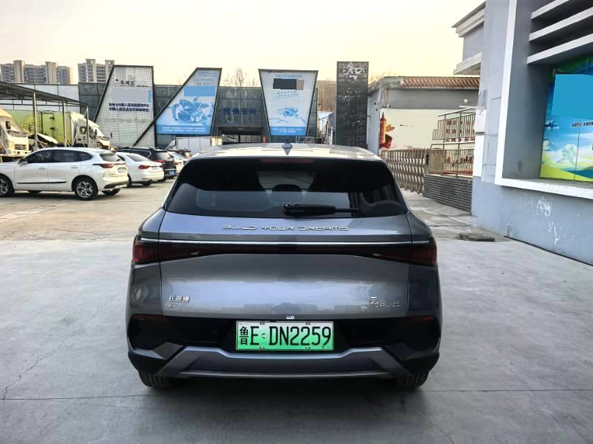 BYD PLUS 510KM