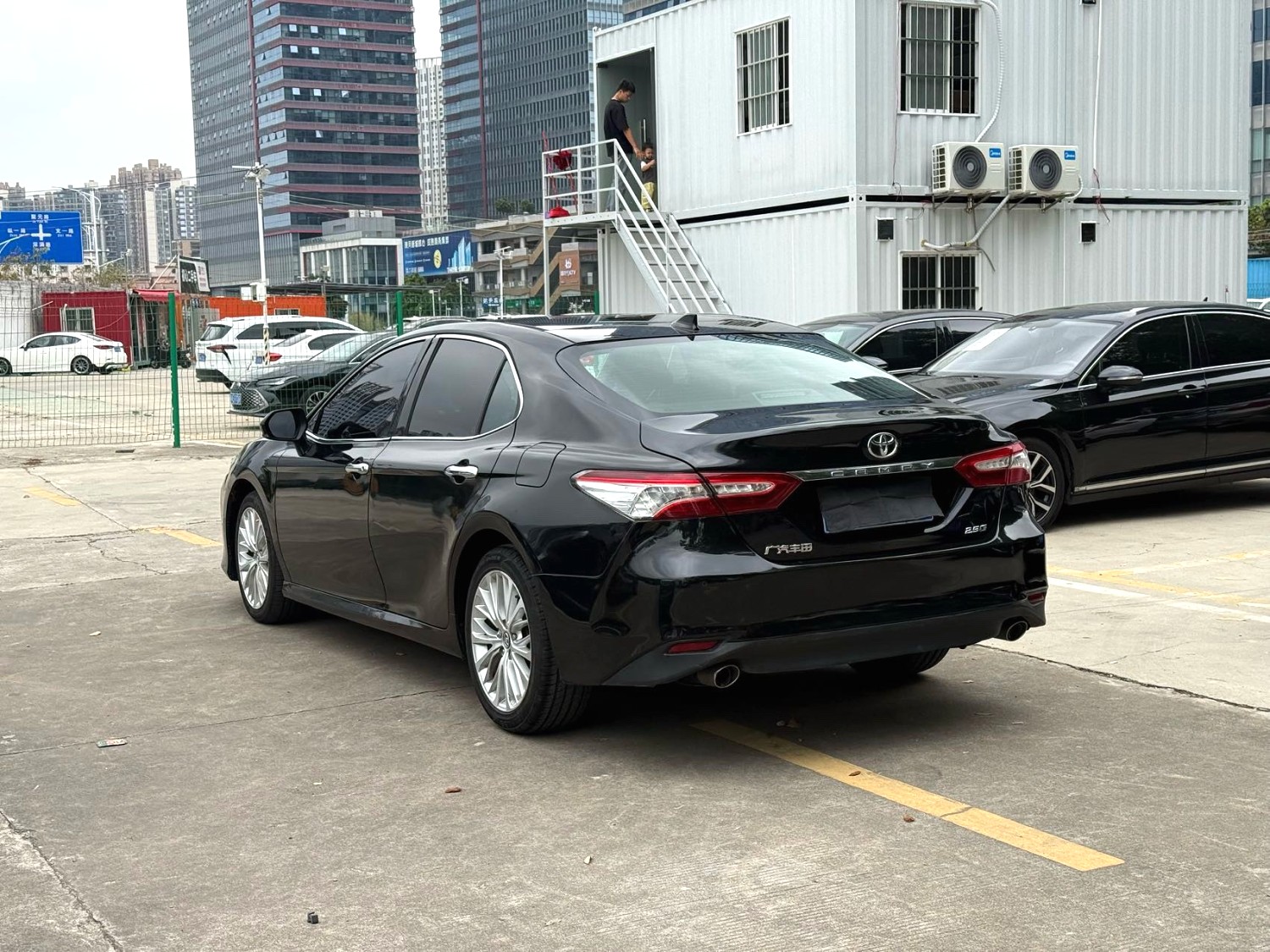 Toyota Camry 2.5G Luxury