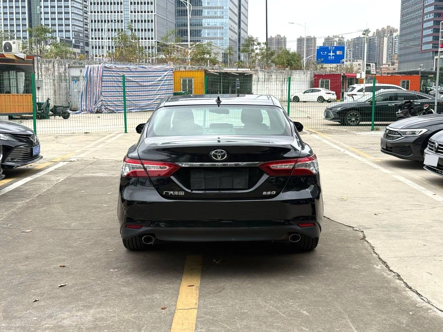 Toyota Camry 2.5G Luxury