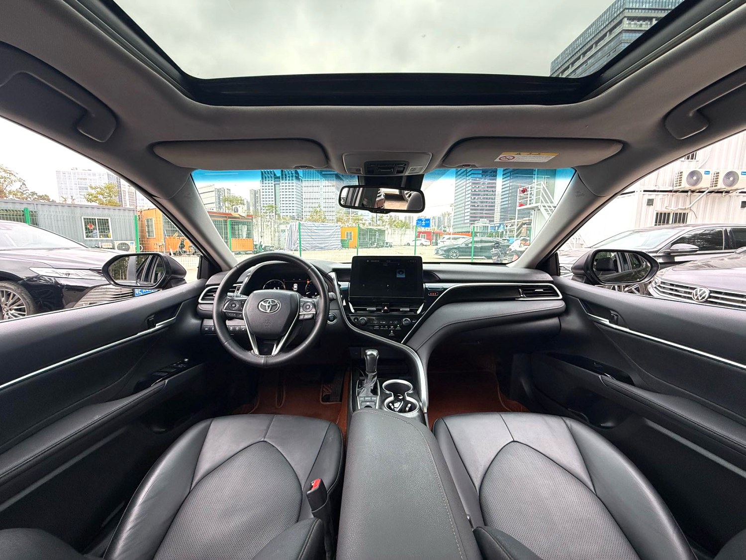 Toyota Camry 2.5G Luxury
