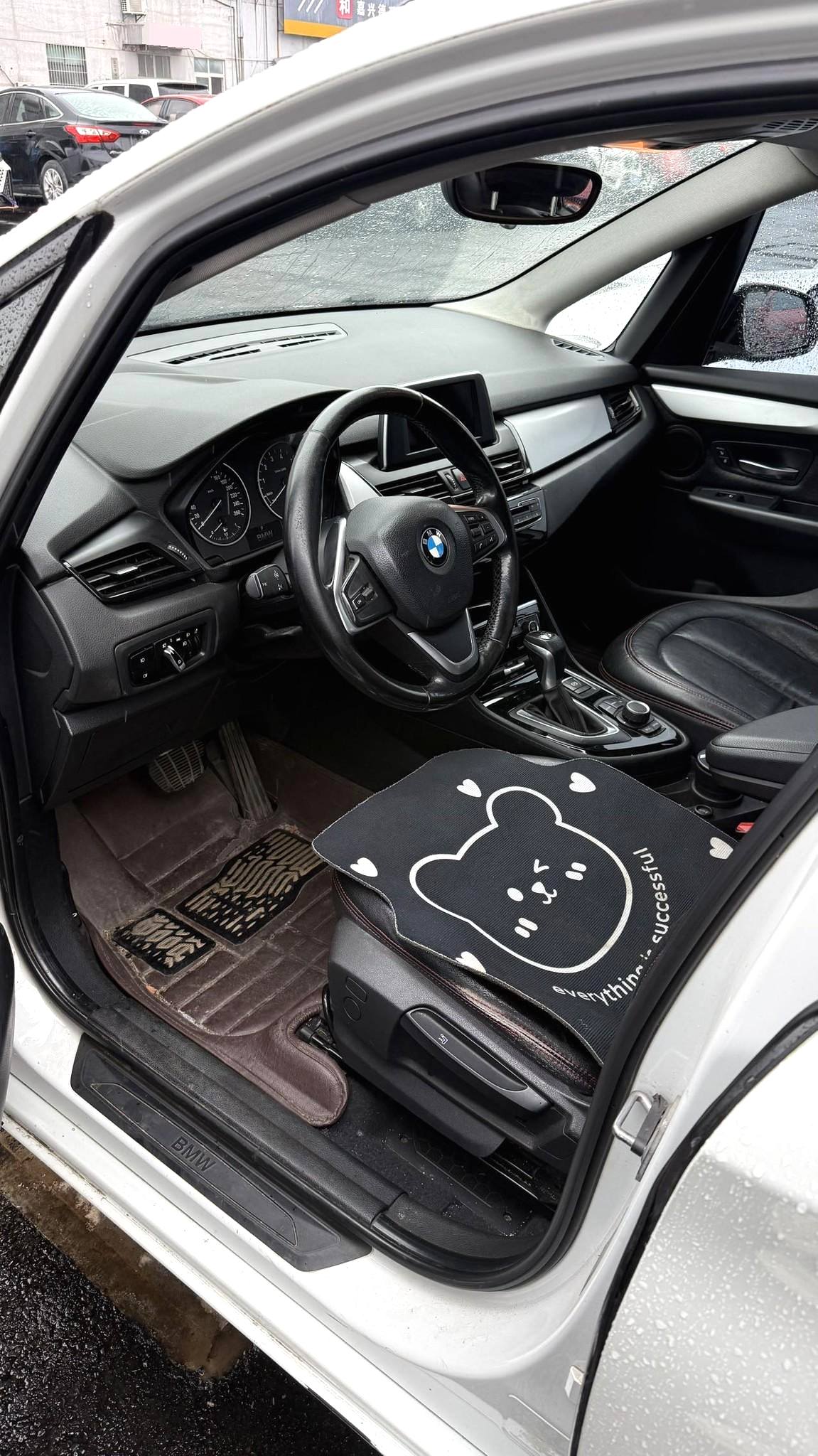 BMW 2, импортная версия 218i Advanced