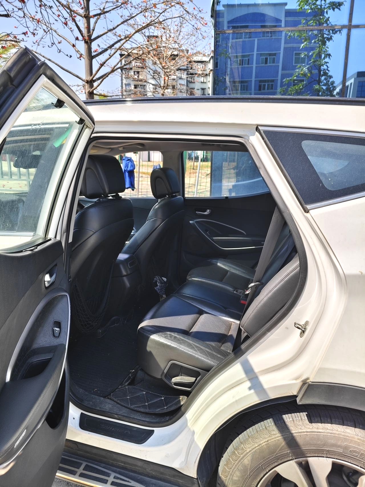 Hyundai Santa Fe 2.0T, автоматическая коробка передач, полный привод, 5 мест