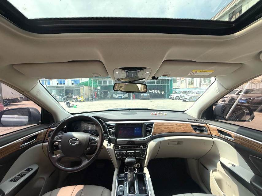 GAC Trumpchi GS 8 320T 2WD