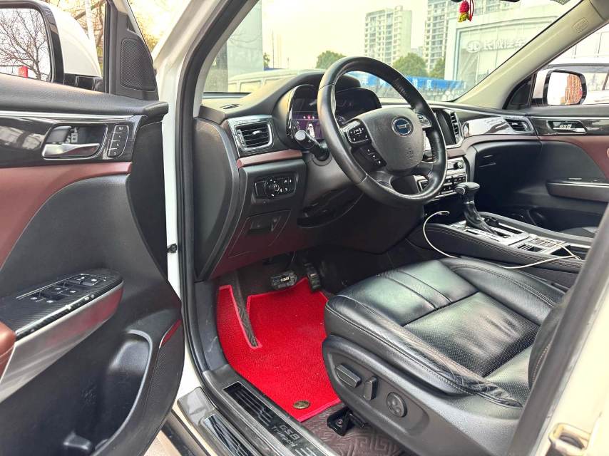 GAC Trumpchi GS 8 320T 2WD