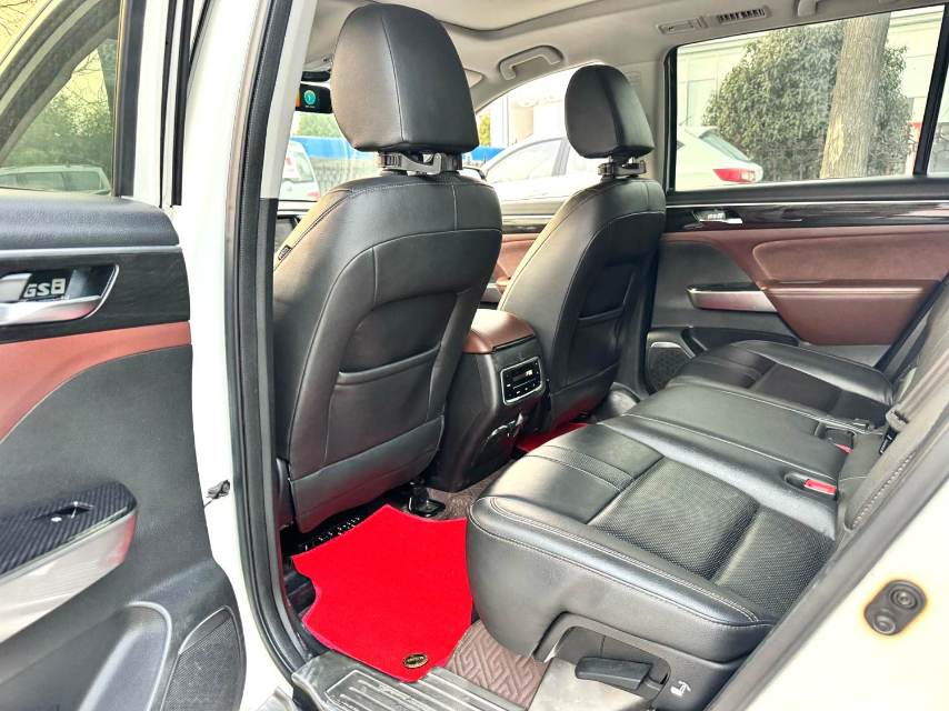 GAC Trumpchi GS 8 320T 2WD