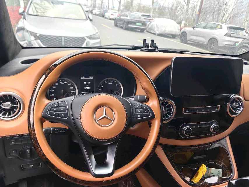 Mercedes-Benz 2.0T Elite 7 Seats