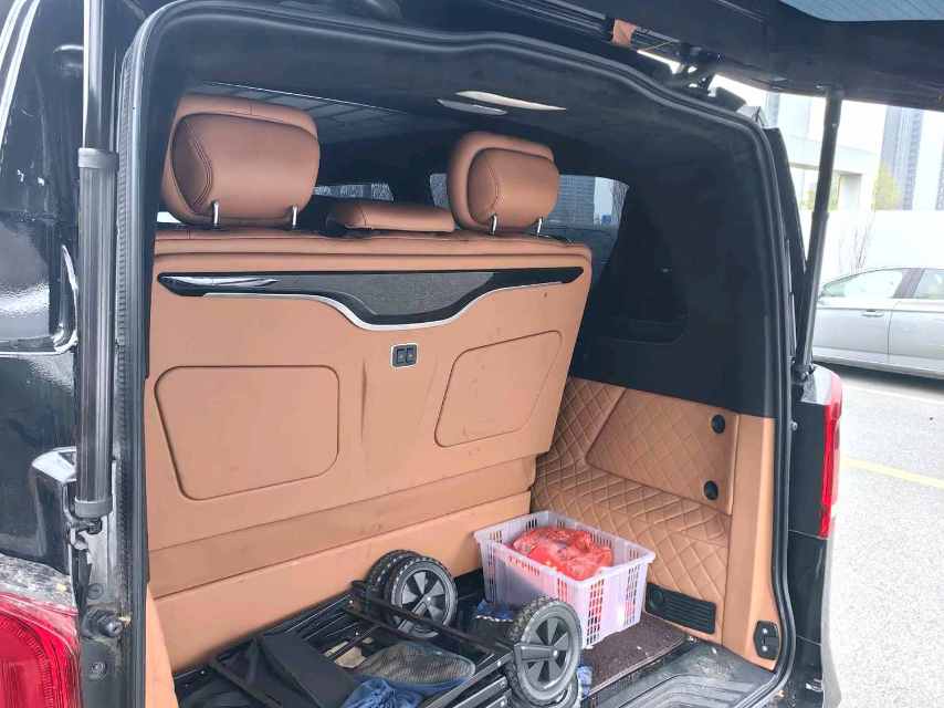 Mercedes-Benz 2.0T Elite 7 Seats
