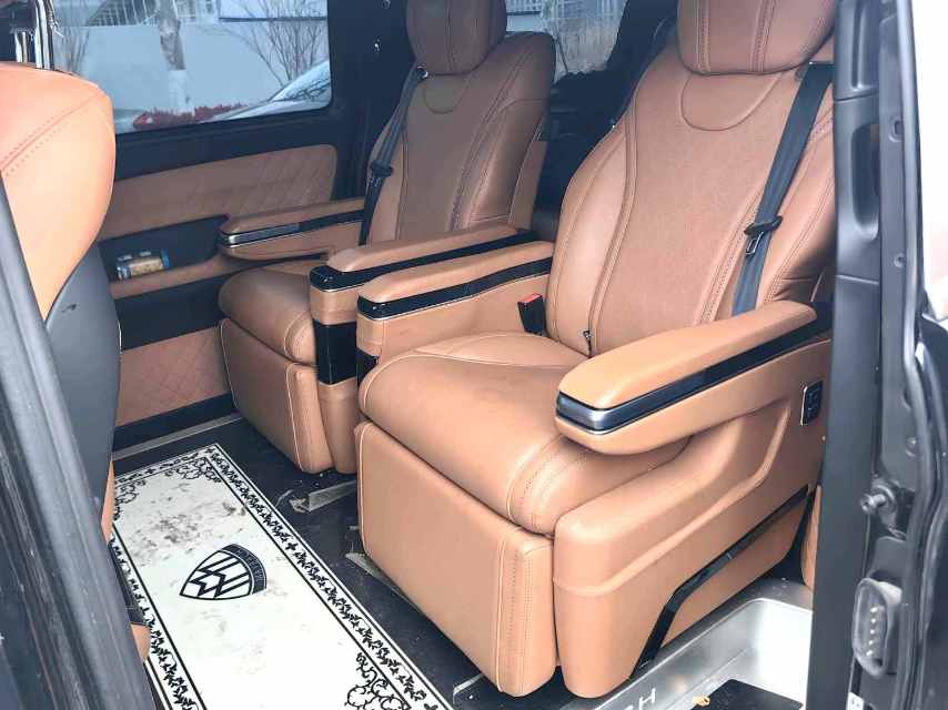Mercedes-Benz 2.0T Elite 7 Seats
