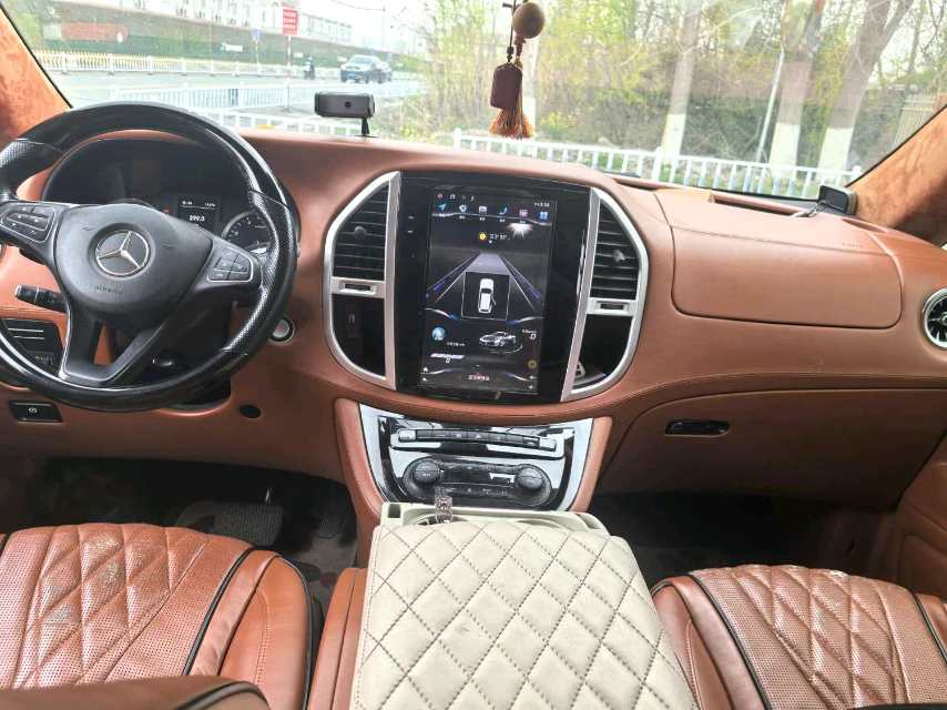Mercedes-Benz 2.0T Elite 7 Seats