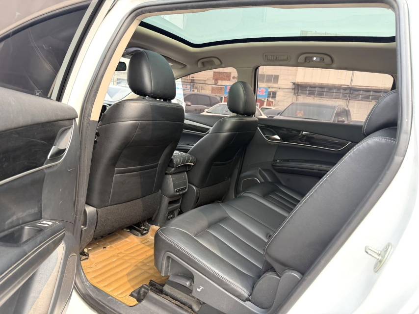 BYD MAX 1.5T Automatic 7 Seats