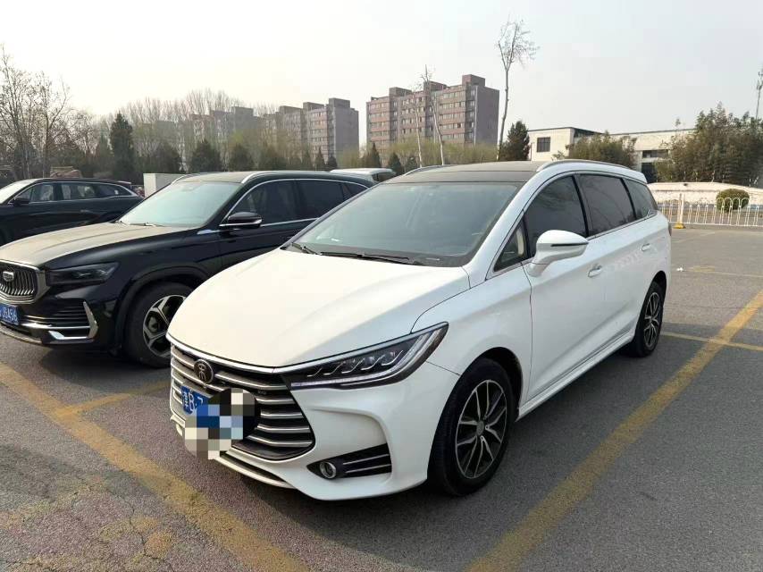 BYD MAX 1.5T Automatic 7 Seats