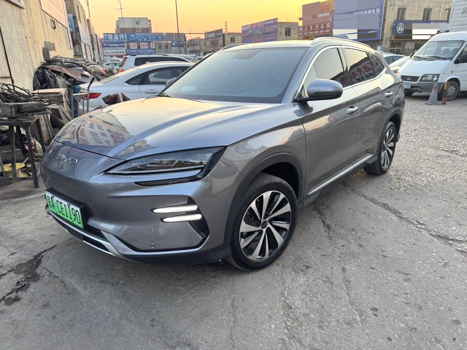 BYD PLUS New Energy Electric Vehicle 520km Premium