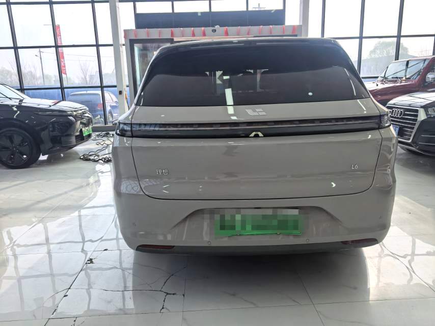 Li Auto L (Liter) 6 Pro