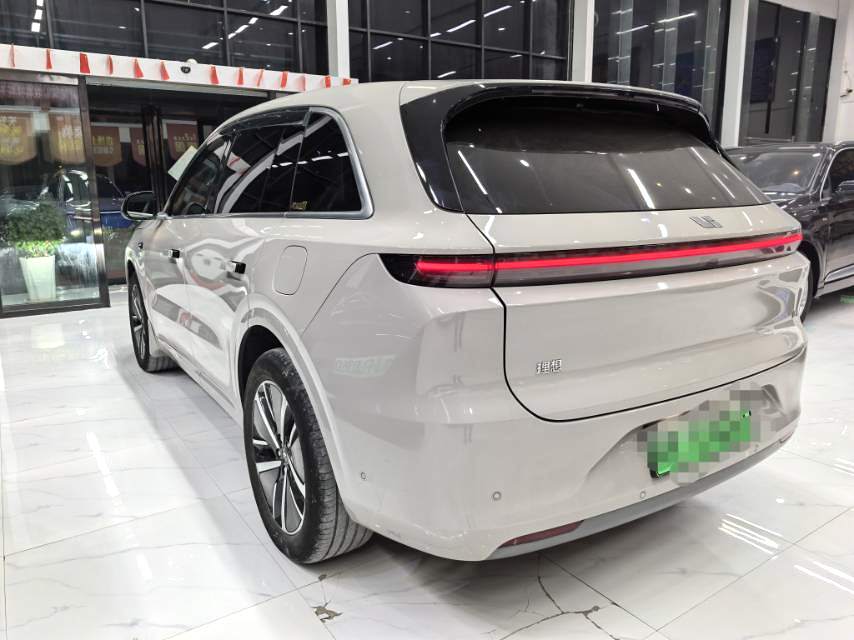 Li Auto L (литр) 6 Pro