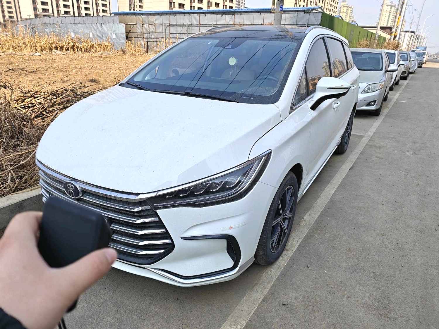 BYD MAX New Energy DM i 105KM Flagship