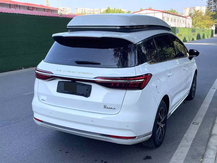 BYD MAX New Energy DM i 105KM