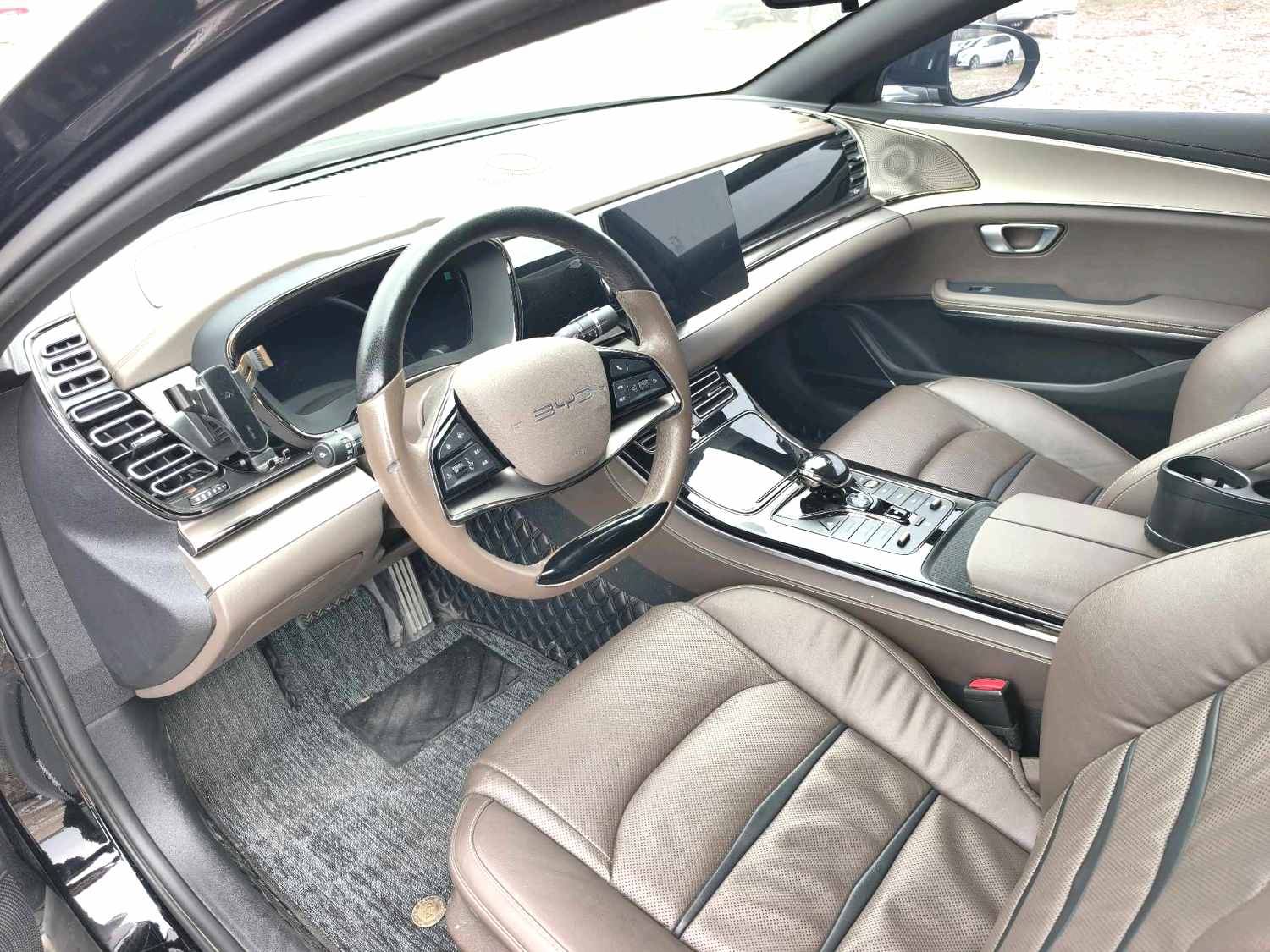 BYD e 9