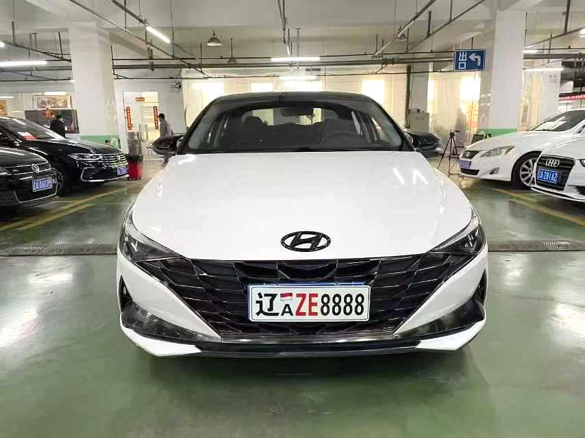 伊兰特 Model Year 1.5L CVT LUX 尊贵版