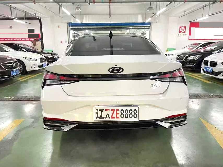 伊兰特 Model Year 1.5L CVT LUX 尊贵版