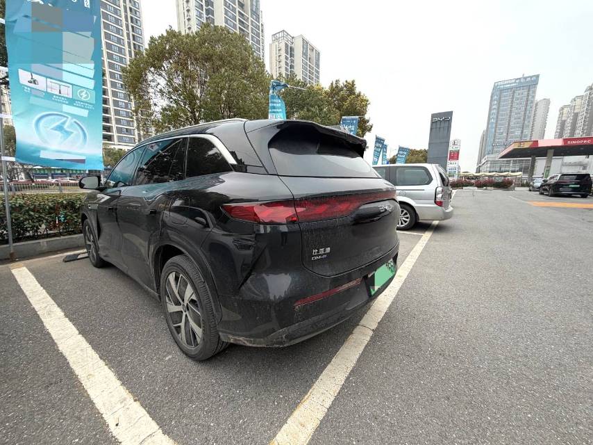 唐 L (Liter) Model Year DM 200KM 四驱激光雷达旗舰型