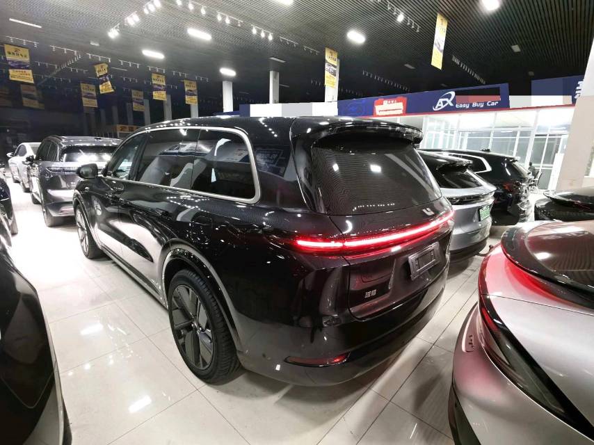理想 L (Liter) 9 Model Year Ultra 智能焕新版
