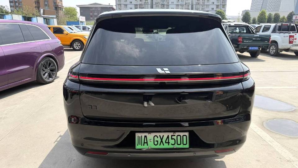 Li Auto L (Liter) 8 Pro