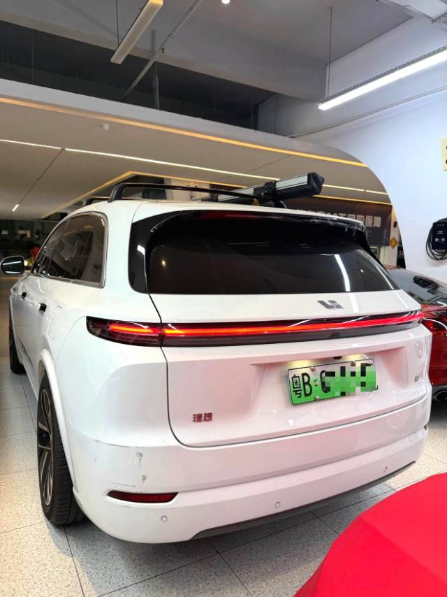Li Auto L (Liter) 7 Ultra