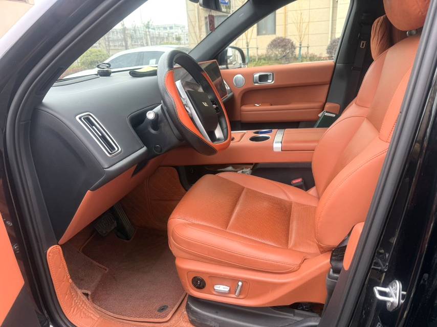 Li Auto L (Liter) 6 Pro