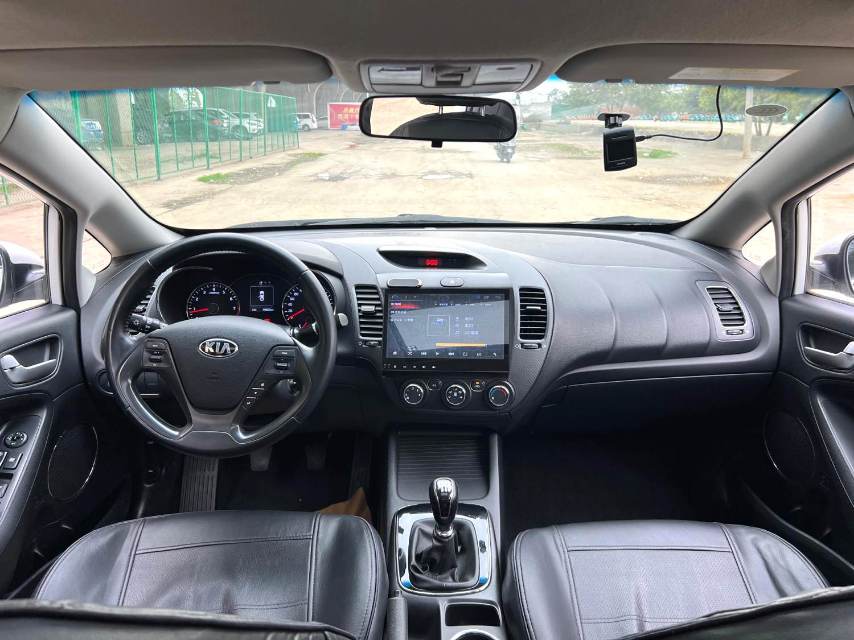 Kia K 3 1.6L Manual GLS