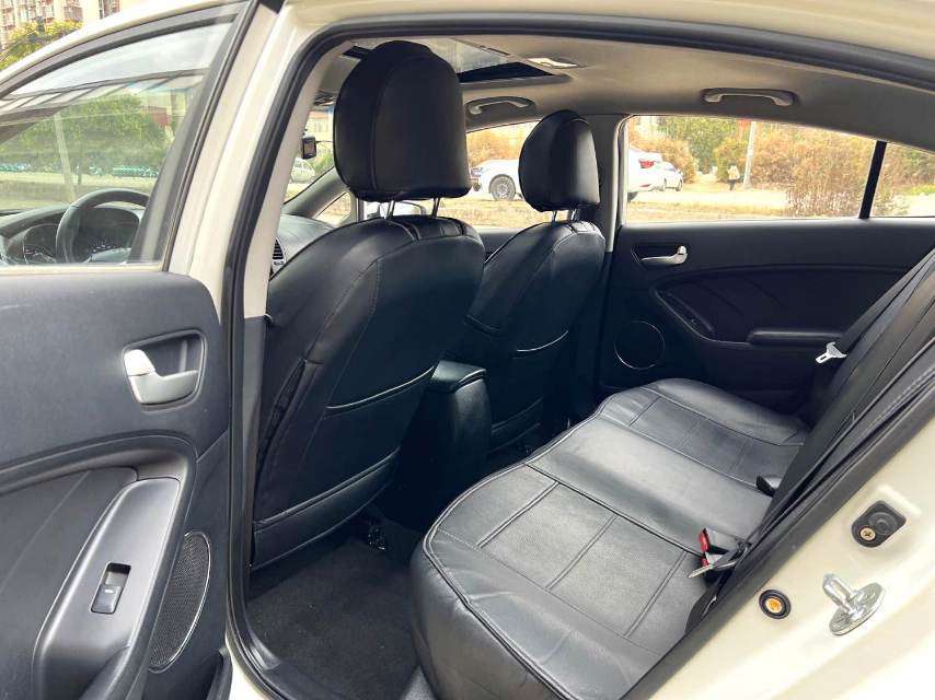 Kia K 3 1.6L Manual GLS