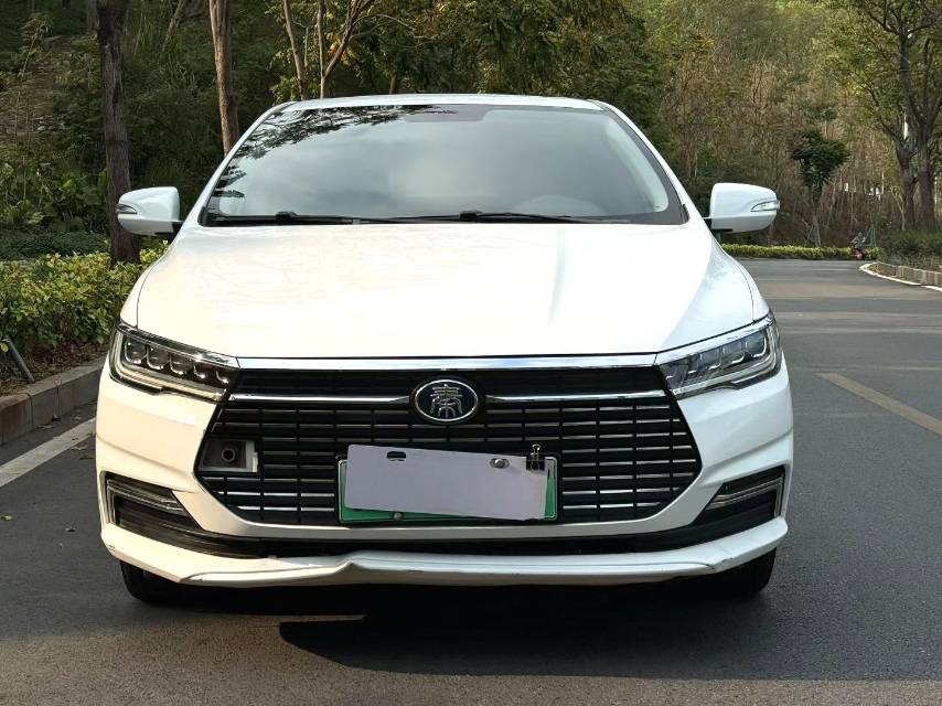 BYD Pro — электромобиль на альтернативном топливе