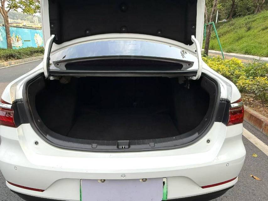 BYD Pro — электромобиль на альтернативном топливе