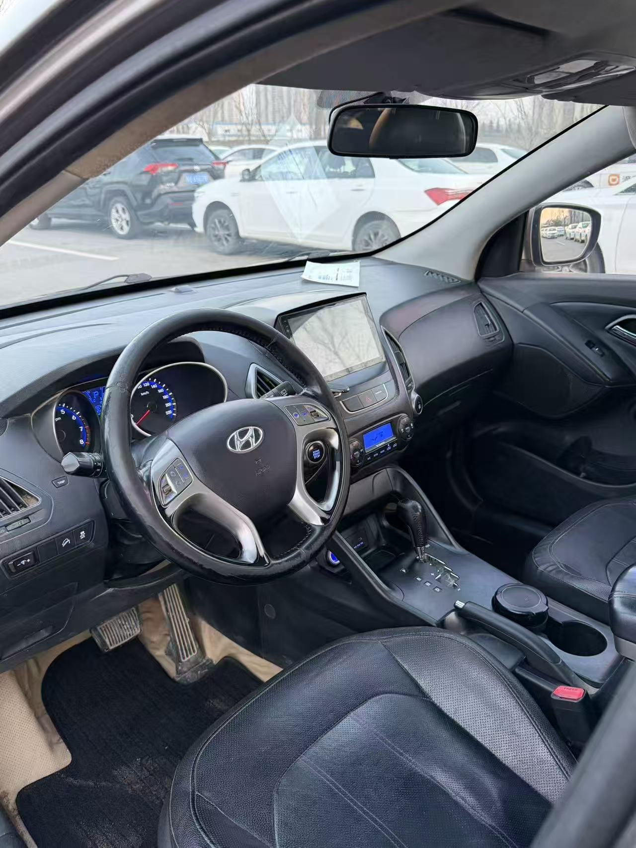 北京现代 ix 35 Model Year 2.0L 自动两驱智能型 GLS 国 V
