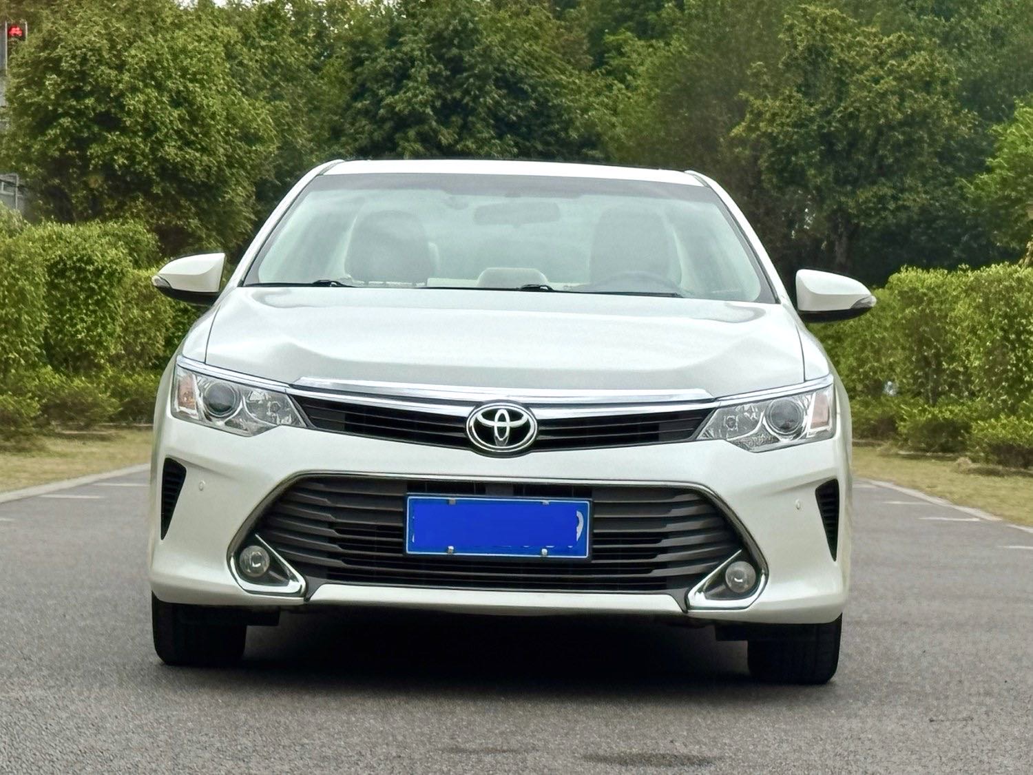 Toyota Camry 2.0E Elite