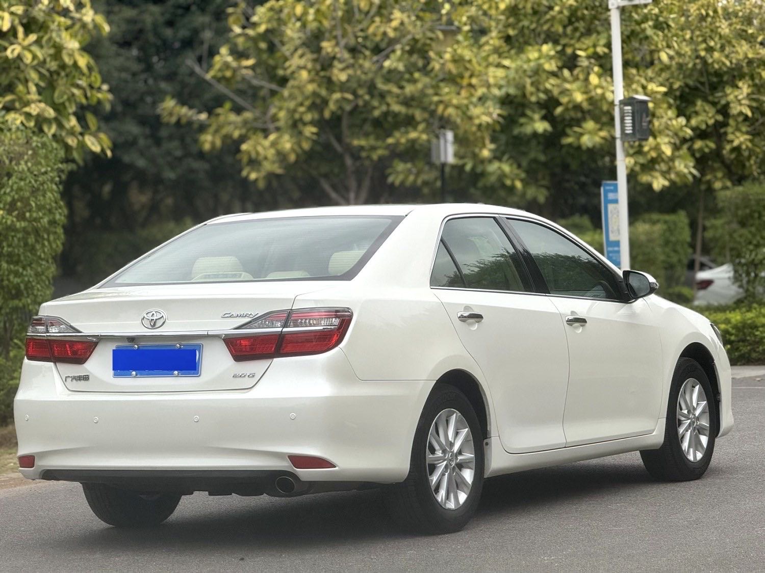 Toyota Camry 2.0E Elite