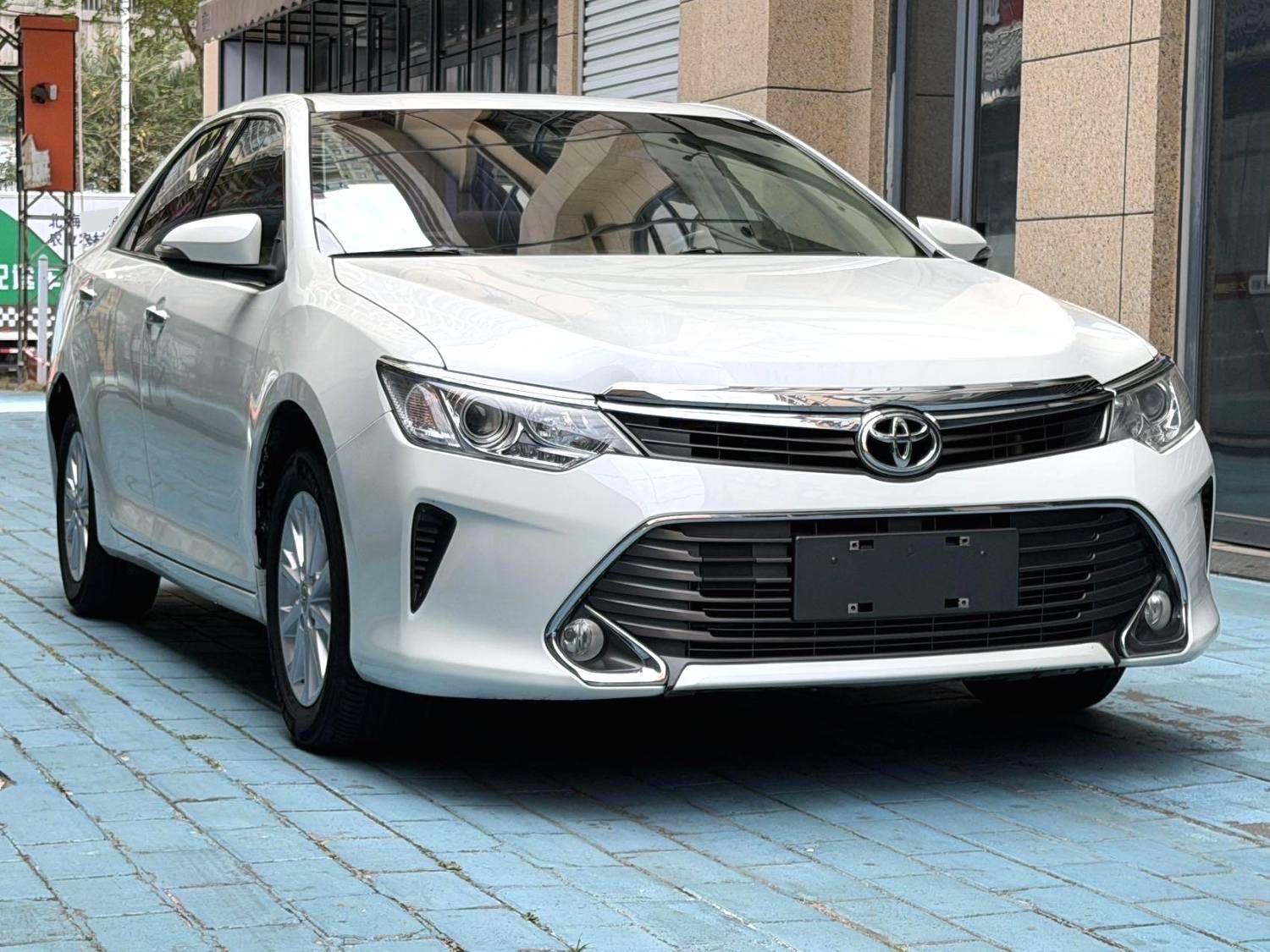 Toyota Camry 2.0E Elite