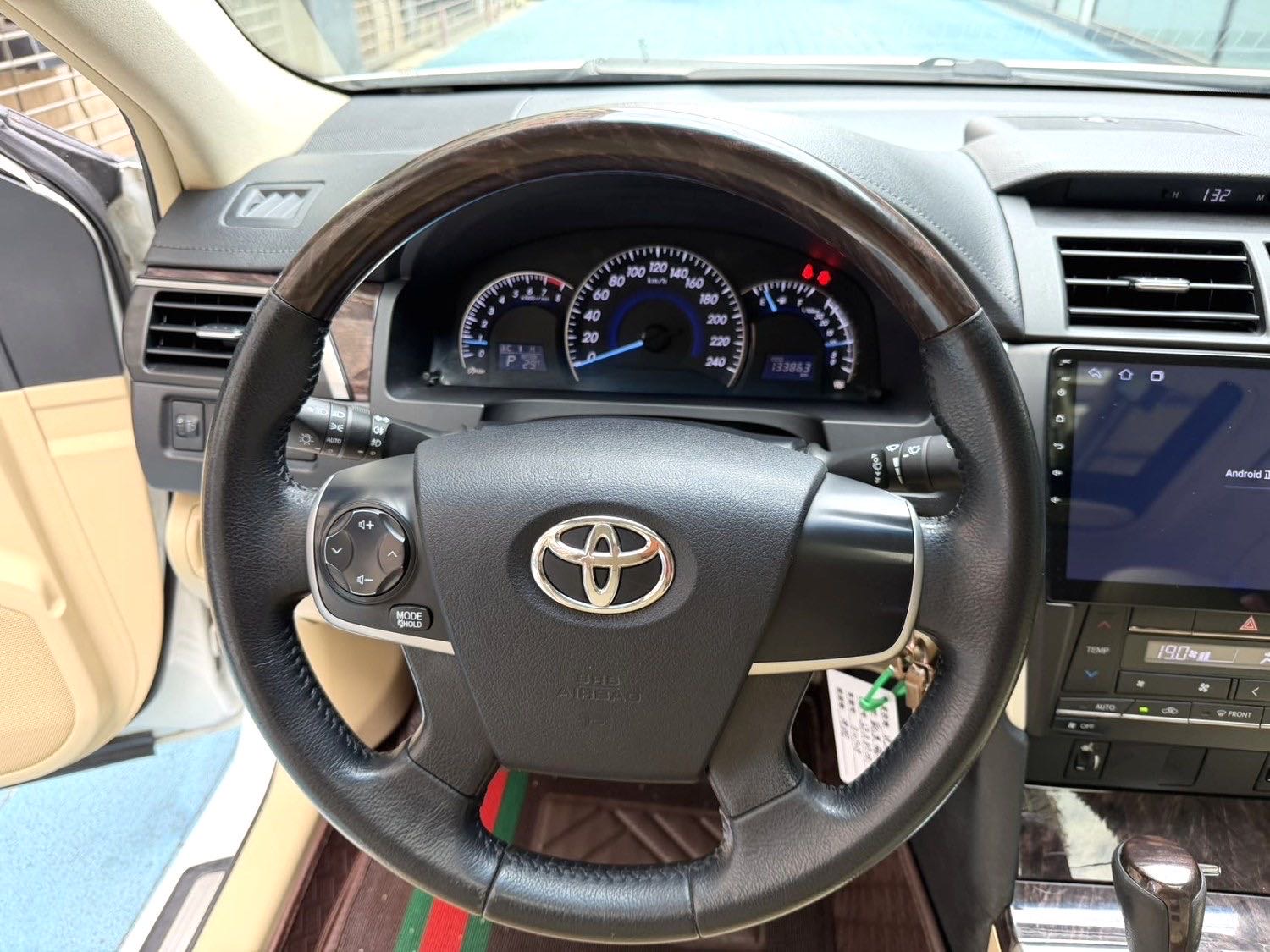 Toyota Camry 2.0E Elite