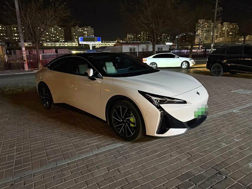 ARCFOX S 5 560MAX 185kW