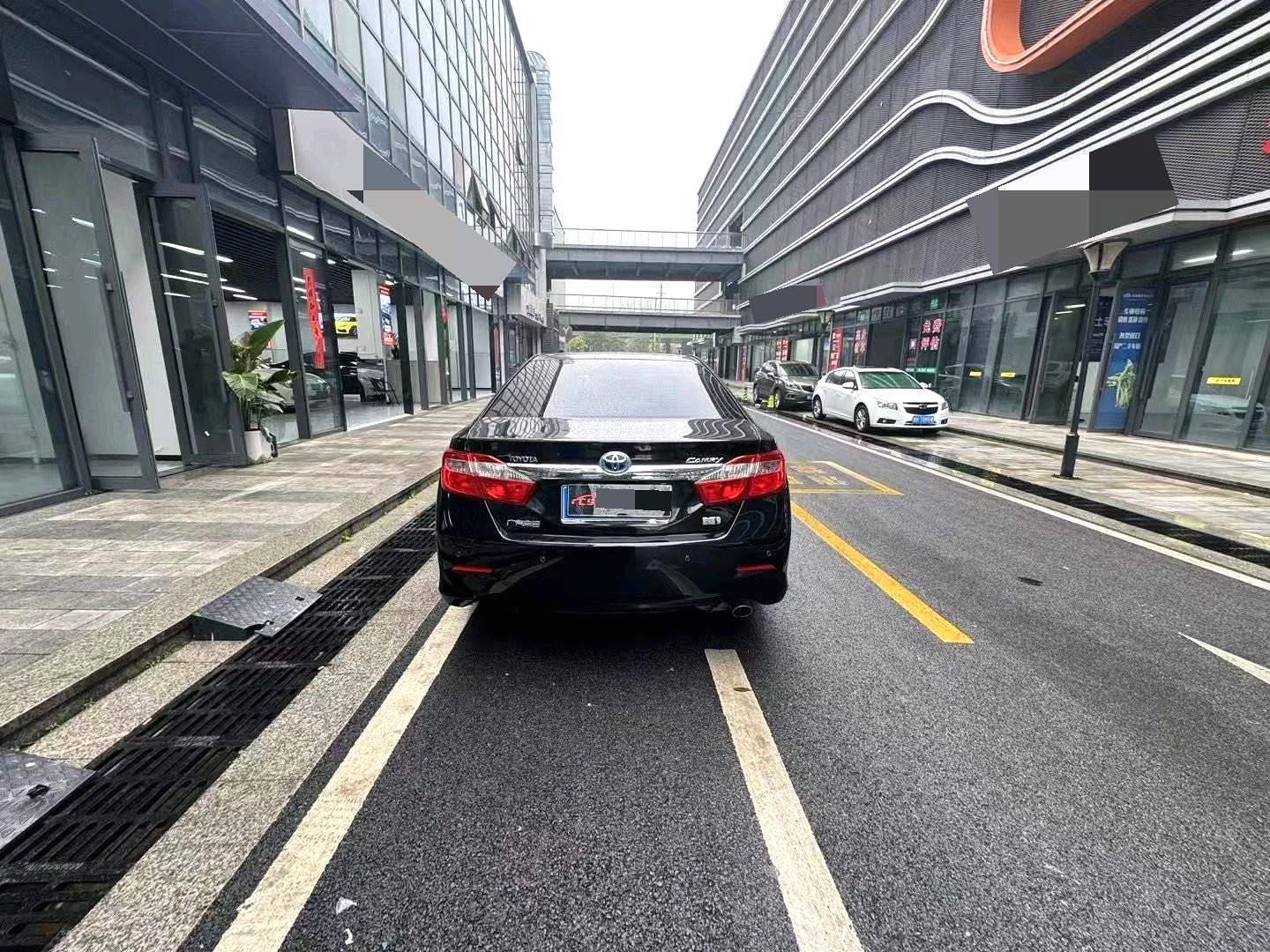 Toyota Camry 2.5HG Luxury